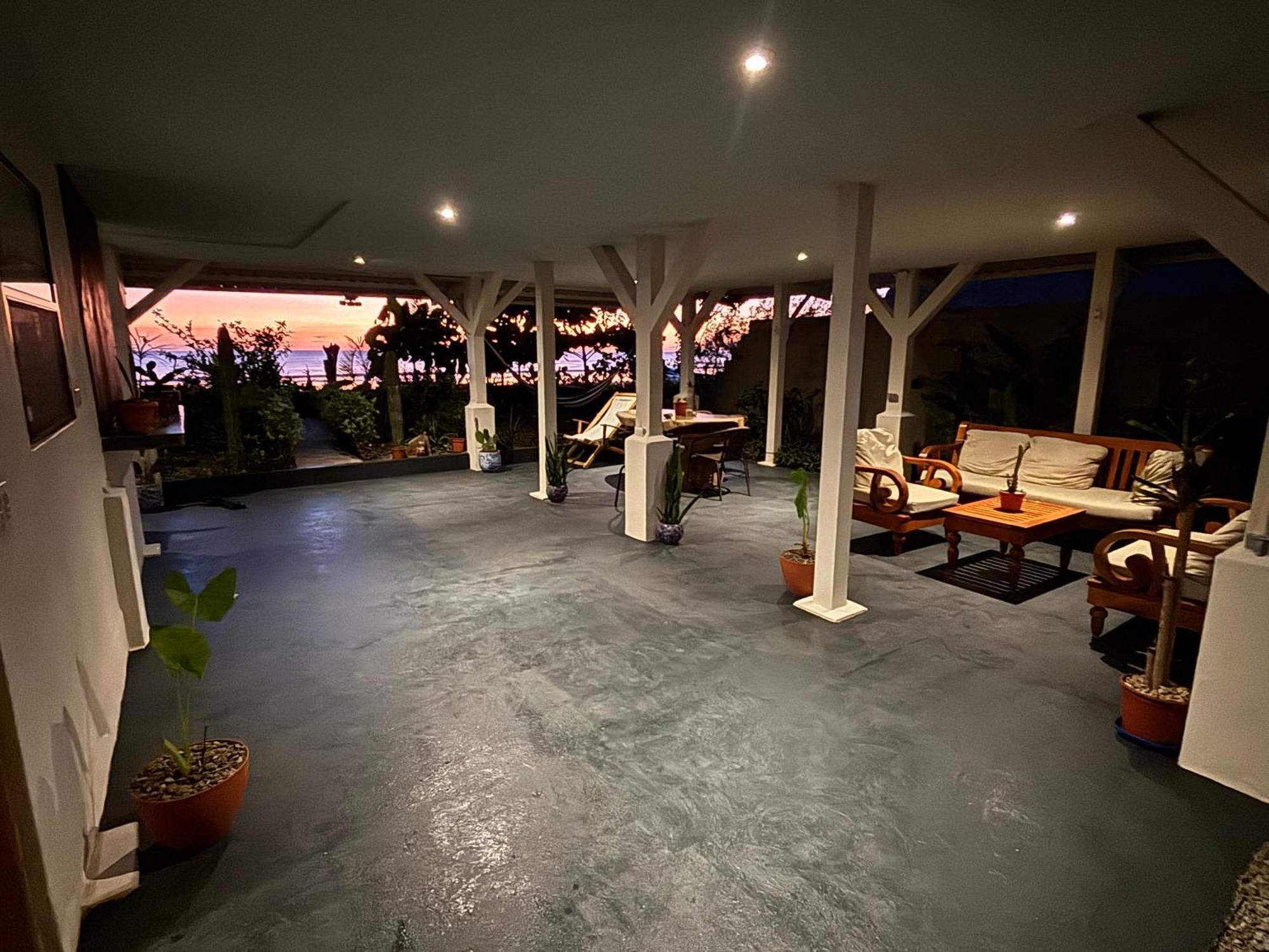 Stella Mar Oceanfront Hotel Попойо Екстериор снимка